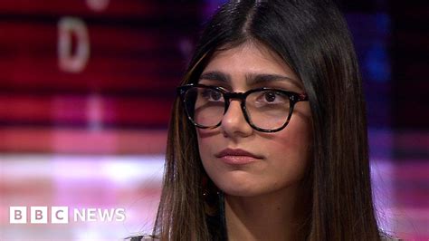 mia khalifa threesome